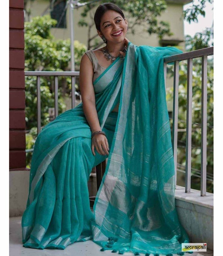 Handwoven Pure Linen Saree