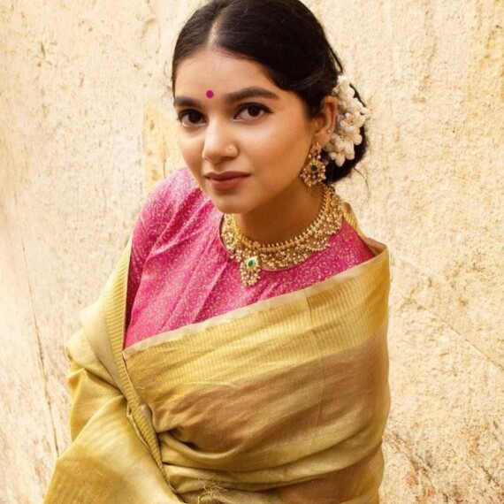 http://www.rivierafashion.in/products/golden-tissue-linen-saree