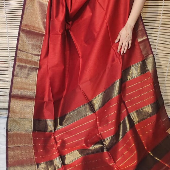 http://www.rivierafashion.in/products/red-maheshwari-silk-saree