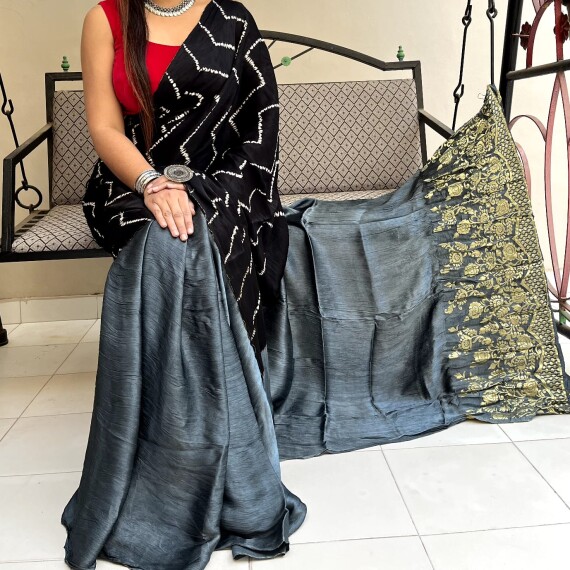 http://www.rivierafashion.in/products/modal-silk-half-half-nakkashi-pallu-saree-2